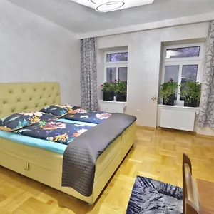 Lux Prestige Apartamento Viena